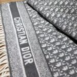 Dior Unisex CD Dior Oblique Scarf Gray Cashmere Double-Sided Fringed Ends - Image 6