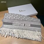 Dior Unisex CD Dior Oblique Scarf Gray Cashmere Double-Sided Fringed Ends - Image 5