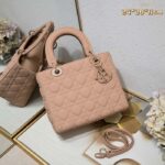 Dior Women CD Medium Lady Dior Bag Blush Ultramatte Cannage Calfskin – Bild 2