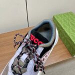 Gucci Unisex GG Run Sneaker Lilac Suede Interlocking G Bi-Color Rubbe Low Heel - Imagen 8