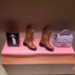 Gucci Women GG Boot Double G Embroidery Studs Brown Leather Low 3.6 CM Heel - immagine 8