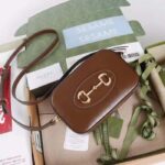 Gucci Women Gucci Horsebit 1955 Small Shoulder Bag Brown Leather Zip Closure – Bild 4
