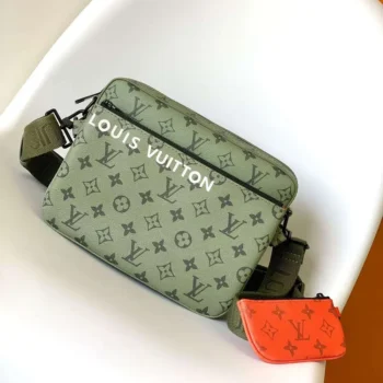 Louis Vuitton LV Unisex Trio Messenger Khaki Green Vermillion Red Monogram Canvas Cowhide Leather