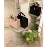 Louis Vuitton LV Women Lock & Go White Grained Calf Leather Microfiber Lining - Bild 13