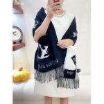 Louis Vuitton Unisex Cold Reykjavik Scarf Cashmere Mink Fur Black Jacquard LV Initials Monogram Flowers - Imagen 9