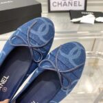 Chanel Women CC Ballet Flats Printed Denim Dark Blue White – Bild 9