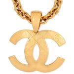 Chanel CC Chocker Halsband Mörk Guld Guldton Metall