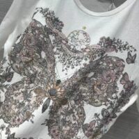 Dior Women CD T-Shirt White Cotton Linen Jersey Pastel Pink Butterfly Around The World Motif (3)