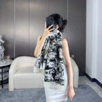 Dior Unisex CD Toile De Jouy Sauvage Scarf Navy Blue Cashmere and Wool - Imagen 11