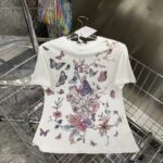 Dior Women CD T-Shirt White Cotton Jersey Pastel Pink Toile De Jouy Mexico Motif – Bild 2