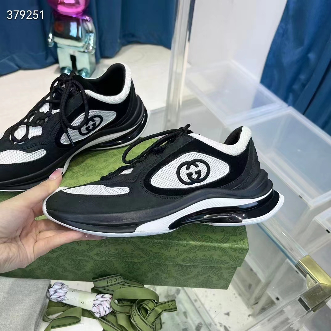 Gucci Unisex GG Run Sneaker Black Suede Interlocking G Bi-Color Rubber Lace-Up Low-Heel (11)