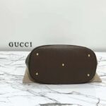 Gucci Unisex GG Savoy Duffle Bag Beige Ebony GG Supreme Canvas - Image 5