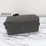 Gucci Unisex GG Savoy Small Duffle Bag Grey Black GG Supreme Canvas - Imagen 5