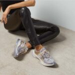 Gucci Unisex Run Sneaker Silver Metallic Leather Interlocking G Bi-Color Rubbe Low Heel - Image 11