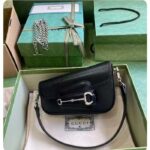 Gucci Women GG Gucci Horsebit 1955 Mini Shoulder Bag Black Leather Flap Closure - Imagen 2