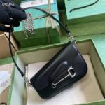 Gucci Women GG Gucci Horsebit 1955 Mini Shoulder Bag Black Leather Flap Closure - Imagen 3