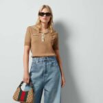 Gucci Women GG Wool Polo Shirt Horsebit Camel Wool Sailor Collar Two Front Pockets Short Sleeves – Bild 12