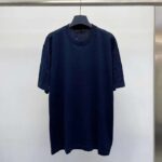 Louis Vuitton LV Men Short-Sleeved Cotton Crewneck Regular Fit Embossed Jacquard Monogram Navy Blue - Imagen 4