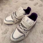 Louis Vuitton LV Unisex LV Trainer Sneaker Purple Grained Calf Leather Rubber Outsole - immagine 5