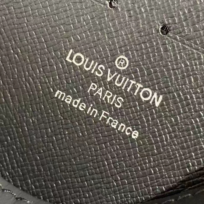 Louis Vuitton LV Unisex Pochette Voyage Gray Damier Graphite 3D Coated Canvas Black Cowhide Leather (6)