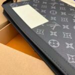 Louis Vuitton LV Unisex Pochette Voyage MM Black Grey Monogram Eclipse Canvas - immagine 8