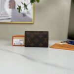 Louis Vuitton LV Unisex Rosalie Coin Purse Rose Ballerine Pink Monogram Coated Canvas Grained Cowhide Leather – Bild 3