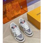 Louis Vuitton LV Unisex Trainer Sneaker Black Printed Calf Leather Rubber Outsole Monogram Flowers – Bild 2