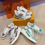 Louis Vuitton LV Unisex Trainer Sneaker Black Printed Calf Leather Rubber Outsole Monogram Flowers – Bild 13