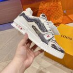 Louis Vuitton LV Unisex Trainer Sneaker Black Printed Calf Leather Rubber Outsole Monogram Flowers – Bild 9