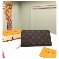 Louis Vuitton LV Unisex Zippy Wallet Brown Monogram Coated Canvas (8)