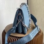 Louis Vuitton LV Women Coussin PM Handbag Ice Blue Lambskin Cowhide Leather - immagine 6