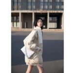 Louis Vuitton LV Women Coussin PM Handbag Silver Lambskin Cowhide Lining - Imagen 12