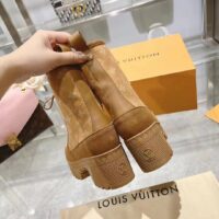 Louis Vuitton LV Women Laureate Platform Desert Boot Beige Monogram Wool Leather Laces Treaded Rubber (3)