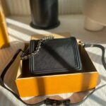 Louis Vuitton LV Women Mini Dauphine Handbag Black Epi Grained Cowhide Leather Microfiber Lining – Bild 3