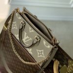 Louis Vuitton LV Women OnTheGo East West Dove Cream Embossed Grained Cowhide Leather - Image 6