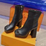 Louis Vuitton LV Women Shake Ankle Boot Black Calf Leather Lambskin Lining Side Zip – Bild 4