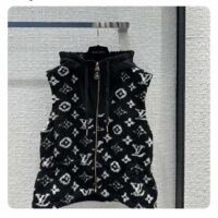 Louis Vuitton LV Women Sleeveless Hooded Monogram Teddy Jacket Acrylic Wool Black White (8)