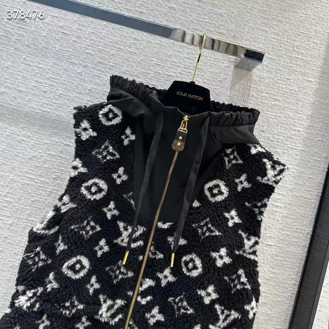 Louis Vuitton LV Women Sleeveless Hooded Monogram Teddy Jacket Acrylic Wool Black White (9)