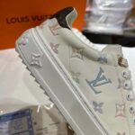 Louis Vuitton Unisex LV Time Out Sneaker White Monogram-Debossed Calf Leather - immagine 8