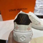 Louis Vuitton Unisex LV Time Out Sneaker White Monogram-Debossed Calf Leather - immagine 7