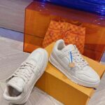 Louis Vuitton Unisex LV Trainer Sneaker Beige Calf Leather Rubber Outsole Monogram Flower - immagine 4