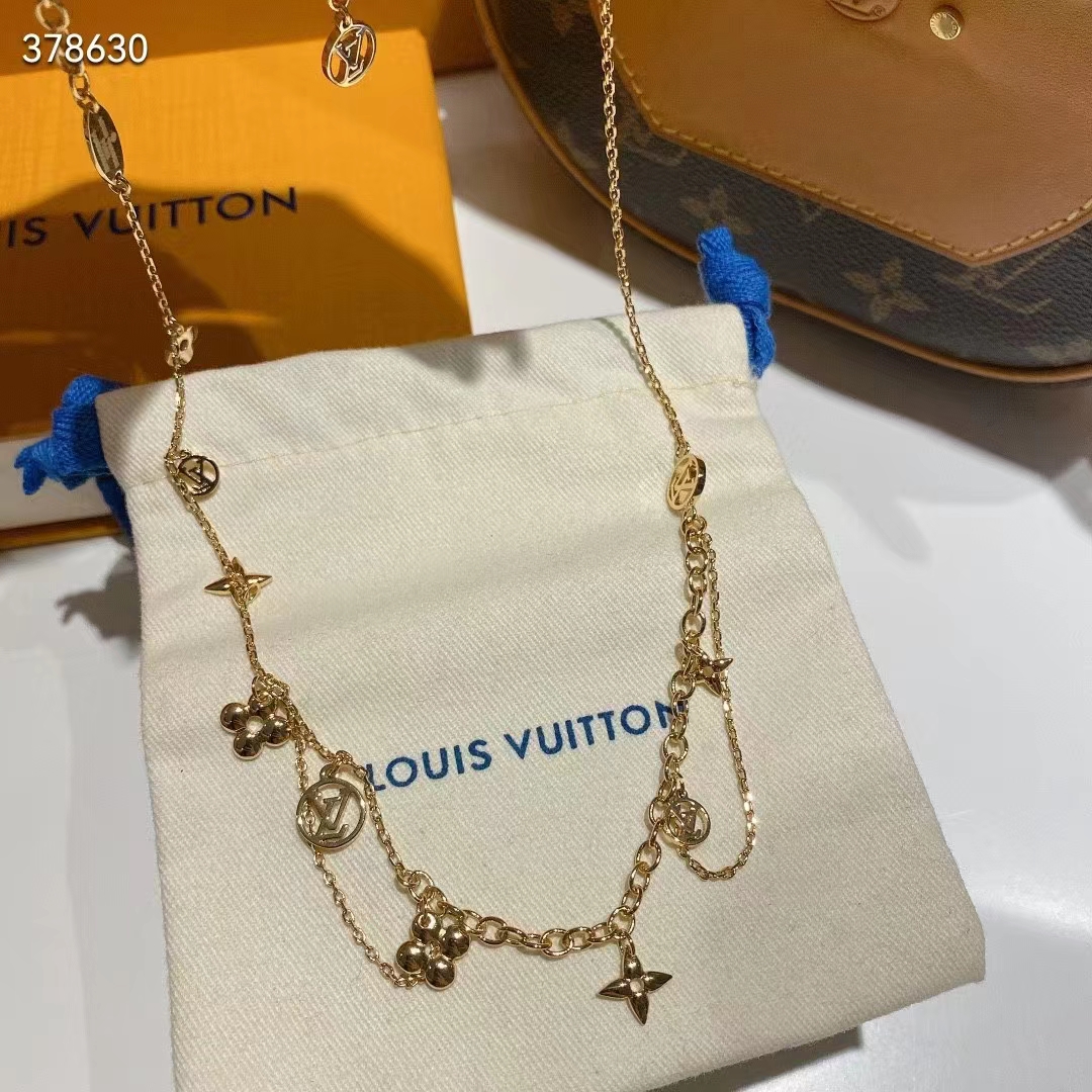 Louis Vuitton Women LV Blooming Supple Necklace Brass Monogram Flowers LV Circle (2)