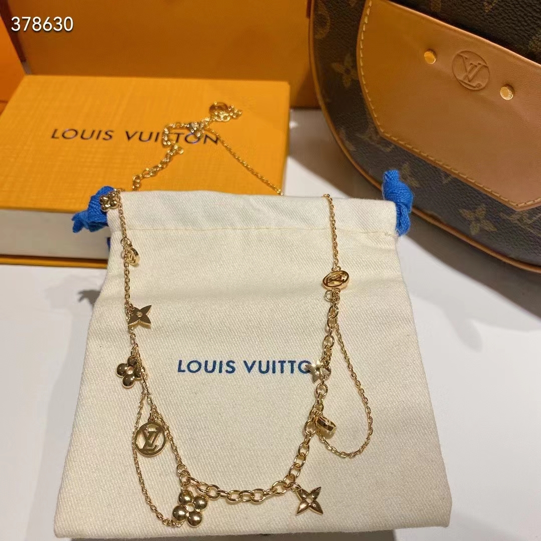 Louis Vuitton Women LV Blooming Supple Necklace Brass Monogram Flowers LV Circle (4)