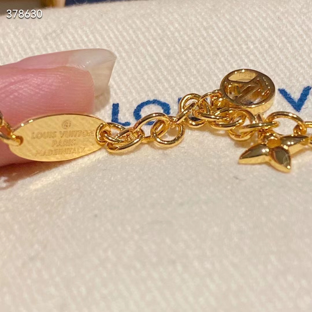 Louis Vuitton Women LV Blooming Supple Necklace Brass Monogram Flowers LV Circle (9)