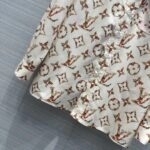Louis Vuitton Women LV Floral Monogram Pajama Shirt Silk Pink Beige Regular Fit - Bild 6