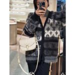 Louis Vuitton Women LV Saumur BB Quartz Epi Grained Cowhide Leather - Imagen 14