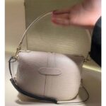 Louis Vuitton Women LV Saumur BB Quartz Epi Grained Cowhide Leather - Imagen 9