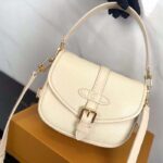 Louis Vuitton Women LV Saumur BB Quartz Epi Grained Cowhide Leather - Imagen 4