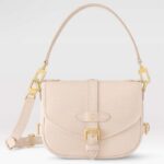 Louis Vuitton LV Saumur BB Quartz Epi Grained Leather - Reloj para mujer