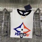 Louis Vuitton Women LV Snowflake T-Shirt Cotton Jersey White LV Golden Chain – Bild 6